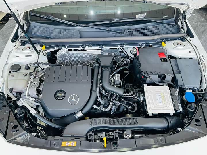 Фото 8 - Mercedes-Benz A-Class