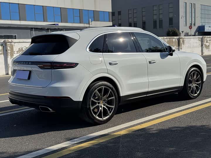 Фото 6 - Porsche Cayenne