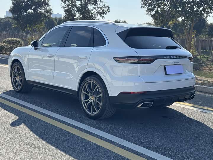 Фото 7 - Porsche Cayenne