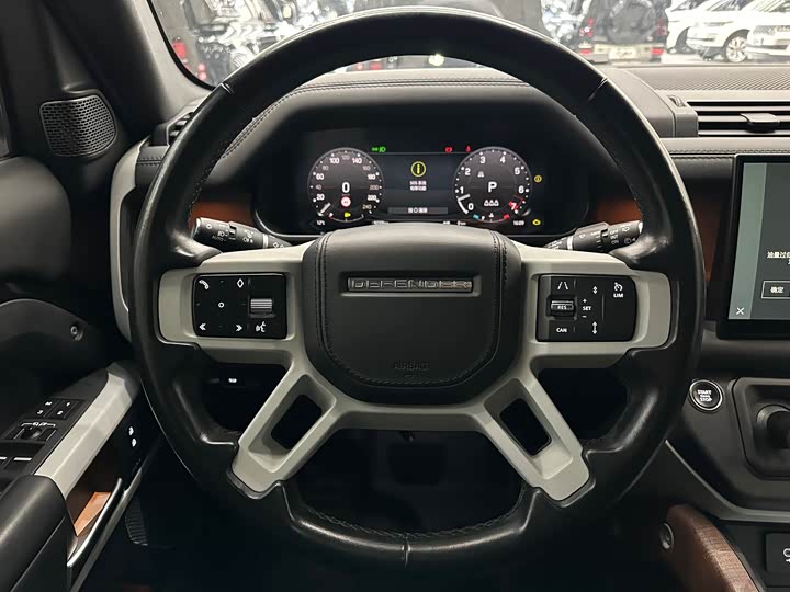 Фото 9 - Land Rover Defender