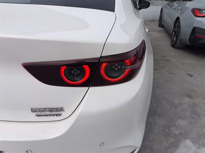 Фото 8 - Mazda 3 (Axela)