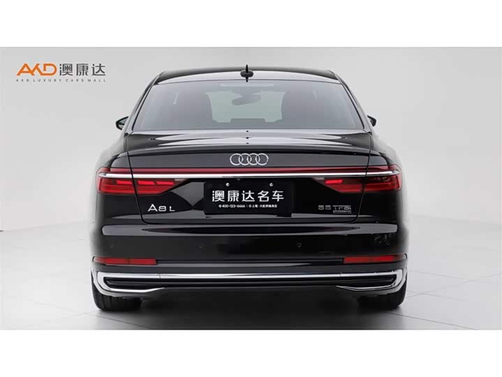 Фото 4 - Audi A8