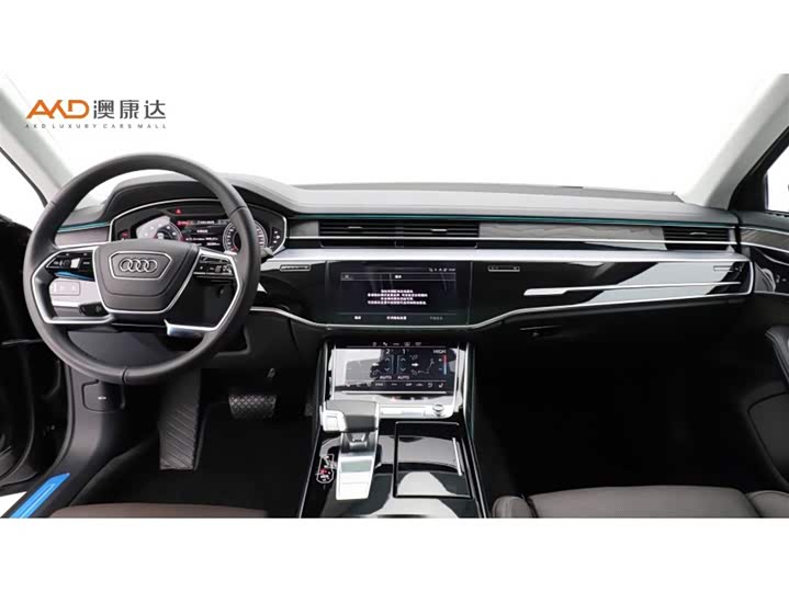 Фото 5 - Audi A8