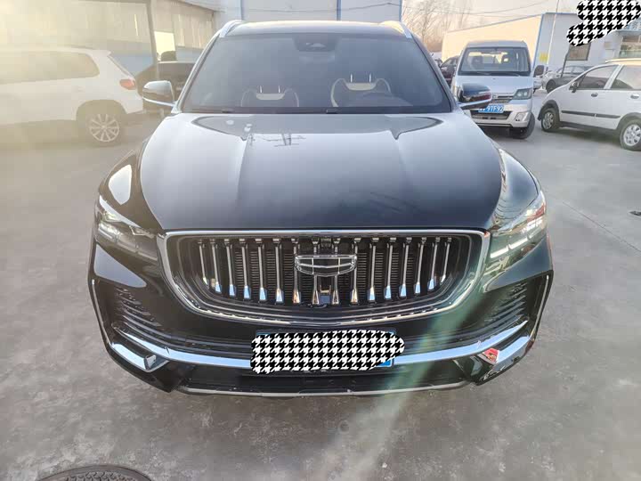 Фото 2 - Geely Monjaro