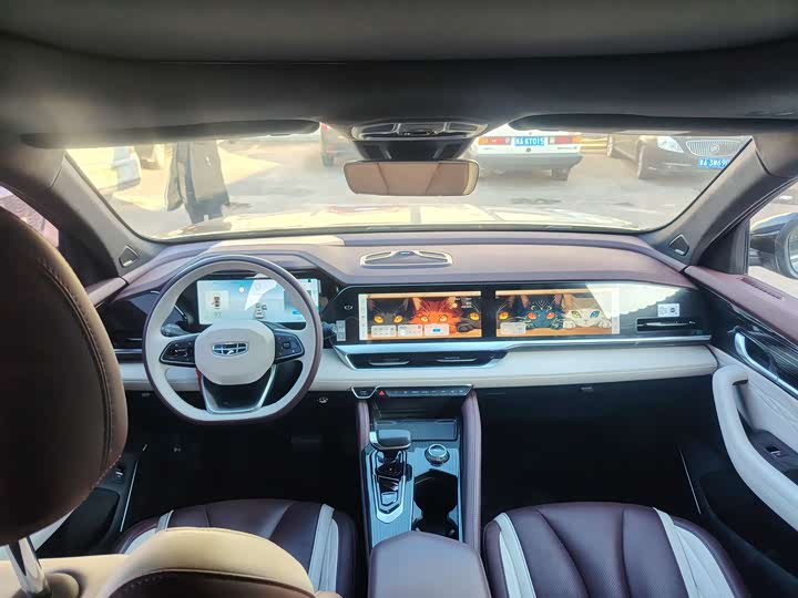 Фото 7 - Geely Monjaro