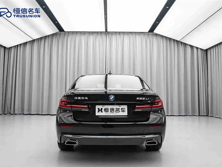 Фото 6 - BMW 5 Series