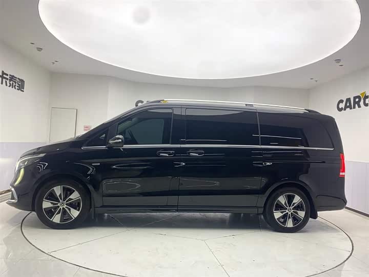 Фото 4 - Mercedes-Benz V-Class