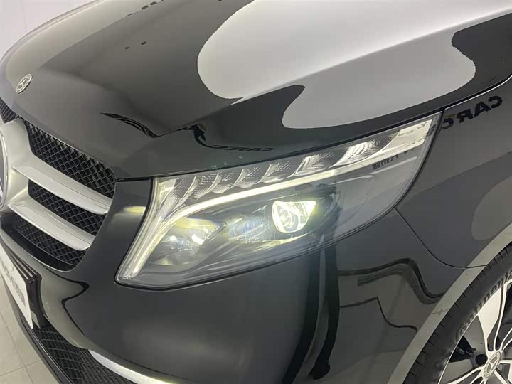 Фото 6 - Mercedes-Benz V-Class