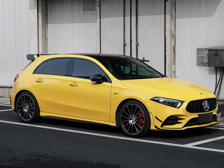 Фото 9 - Mercedes-Benz A-Class AMG
