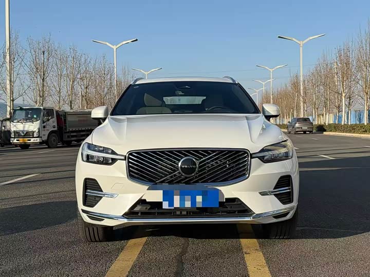 Фото 2 - Volvo XC60