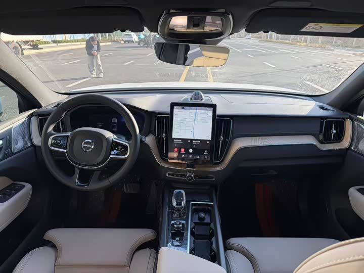 Фото 5 - Volvo XC60