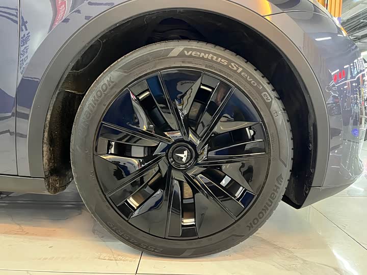 Фото 7 - Tesla Model Y