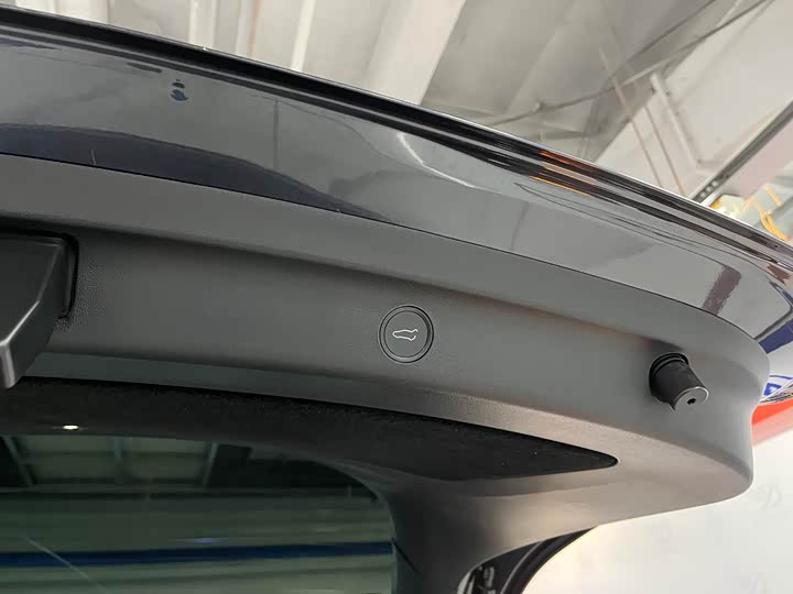 Фото 8 - Tesla Model Y