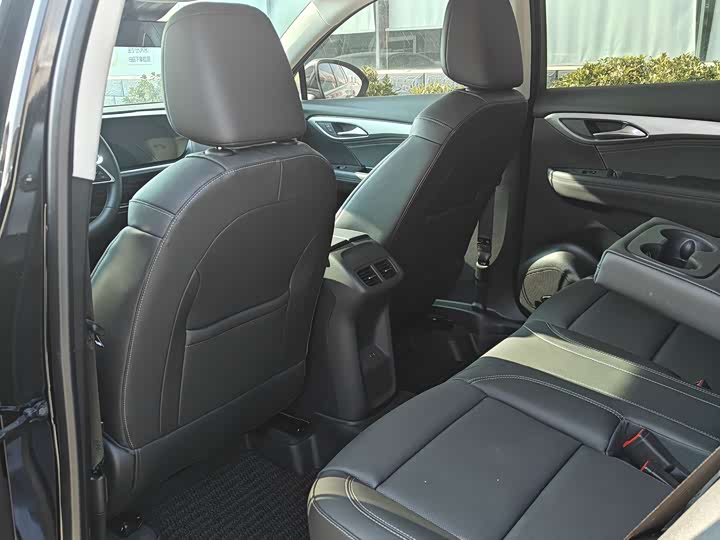 Фото 4 - Buick Envision Plus