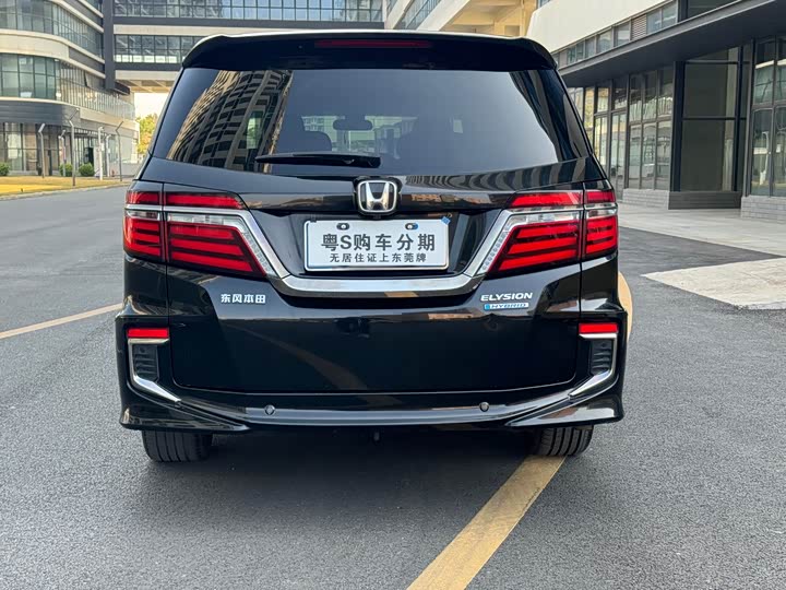 Фото 8 - Honda Elysion