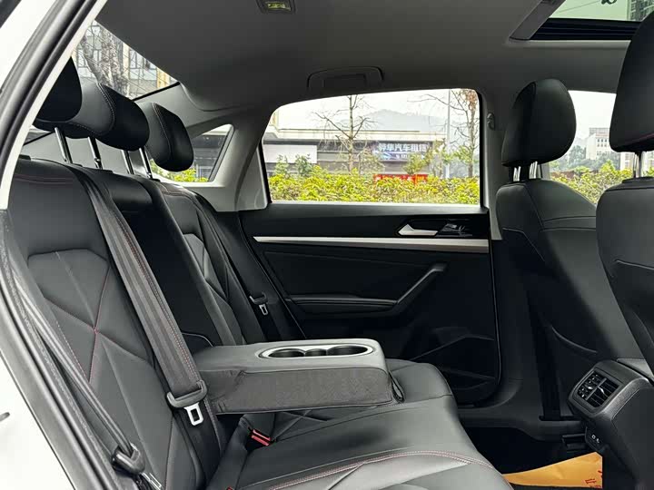 Фото 5 - Volkswagen Lavida