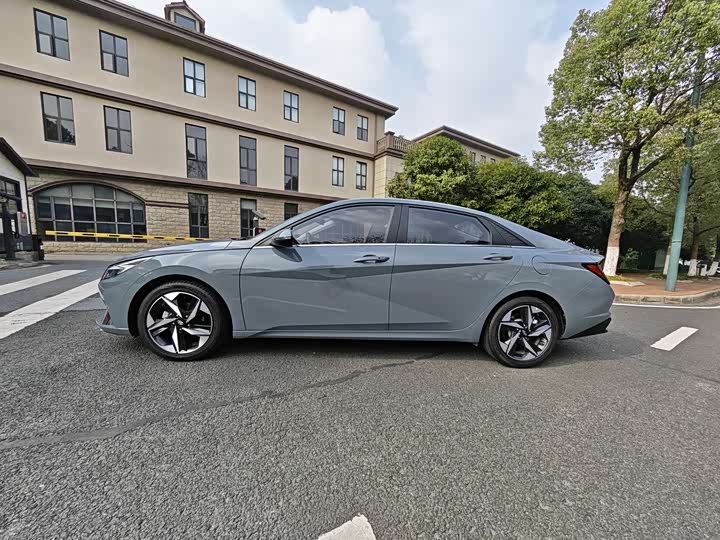 Фото 4 - Hyundai Elantra N line