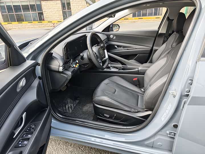 Фото 5 - Hyundai Elantra N line