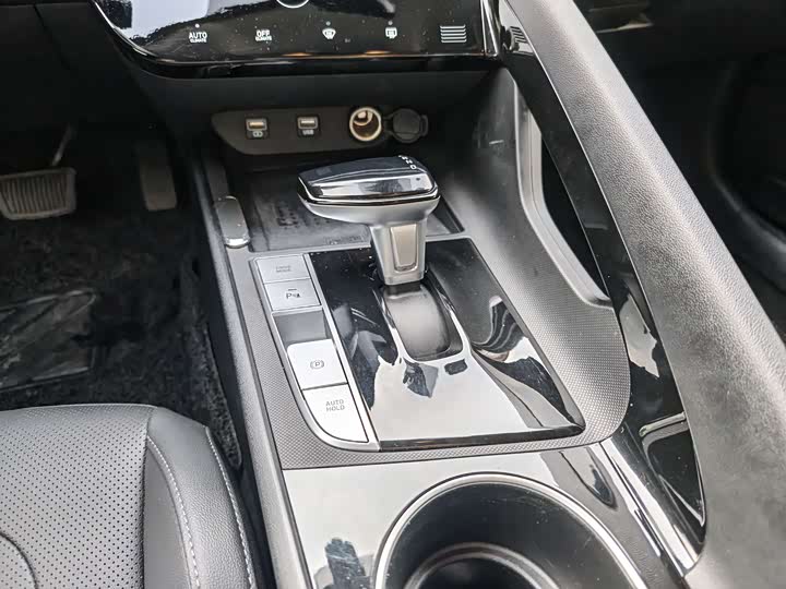 Фото 8 - Hyundai Elantra N line