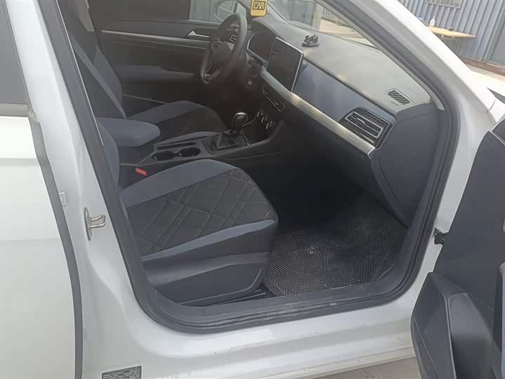 Фото 8 - Volkswagen Lavida