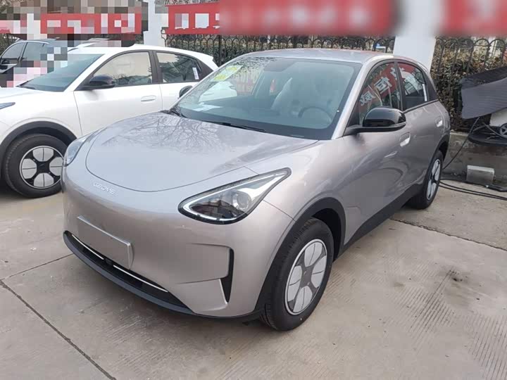 Фото 2 - Geely Galaxy Geome