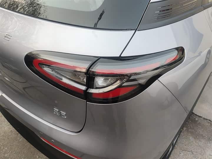 Фото 8 - Geely Galaxy Geome