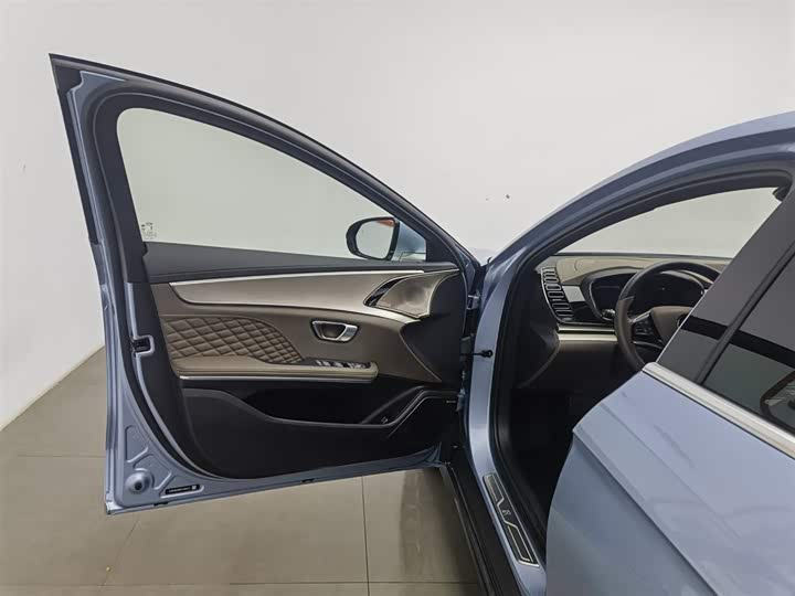 Фото 8 - BYD Han