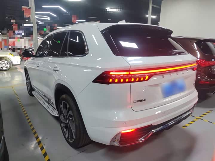 Фото 5 - Geely Monjaro