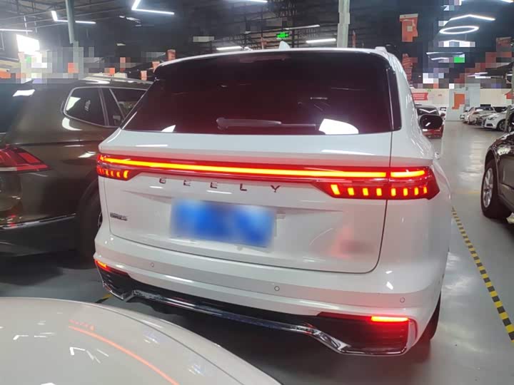 Фото 6 - Geely Monjaro