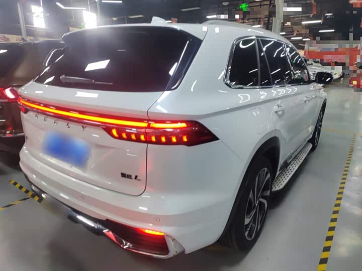 Фото 7 - Geely Monjaro