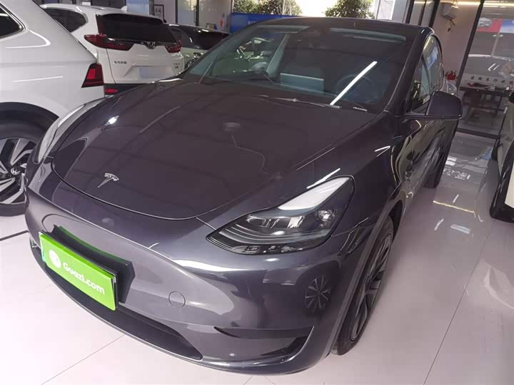 Фото 2 - Tesla Model Y