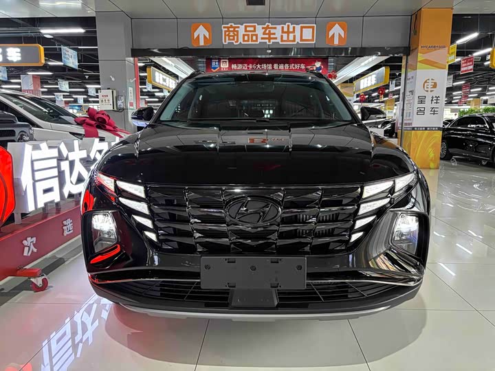 Фото 2 - Hyundai Tucson L