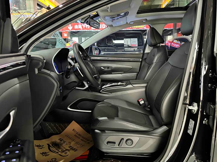 Фото 6 - Hyundai Tucson L