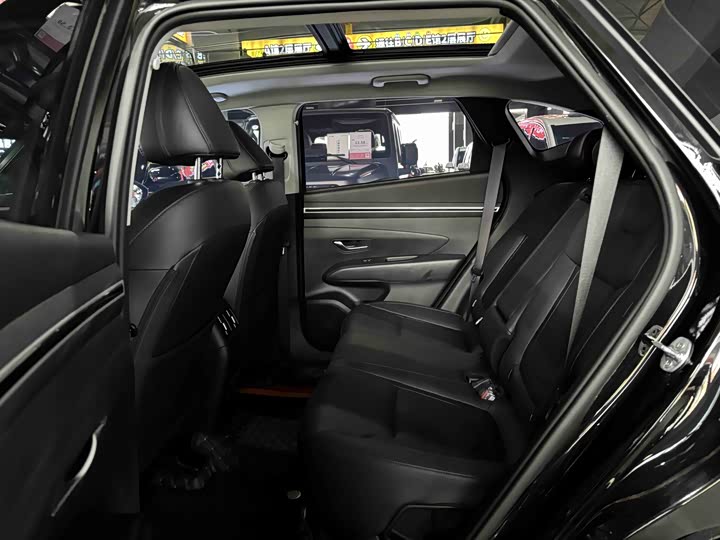 Фото 7 - Hyundai Tucson L