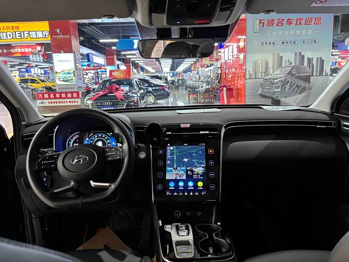 Фото 8 - Hyundai Tucson L