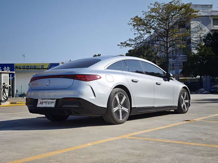 Фото 7 - Mercedes-Benz EQS