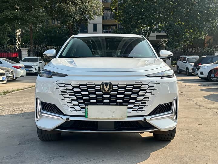Фото 2 - Changan UNI-K Hybrid