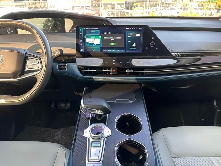 Фото 7 - Changan UNI-K Hybrid