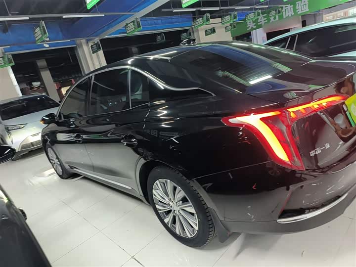 Фото 5 - Hongqi E-QM5