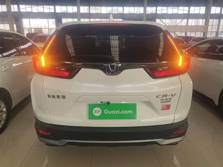 Фото 6 - Honda CR-V