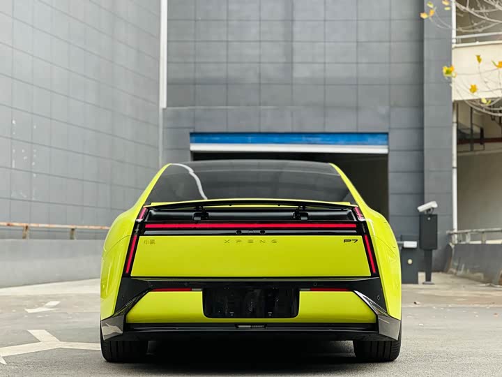 Фото 4 - XPeng P7