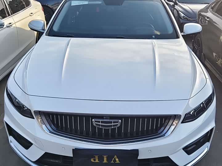 Фото 2 - Geely Preface