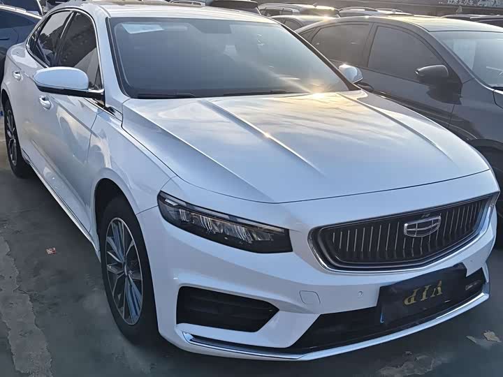 Фото 3 - Geely Preface