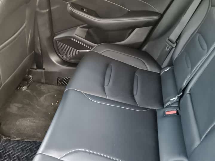 Фото 8 - Geely Preface