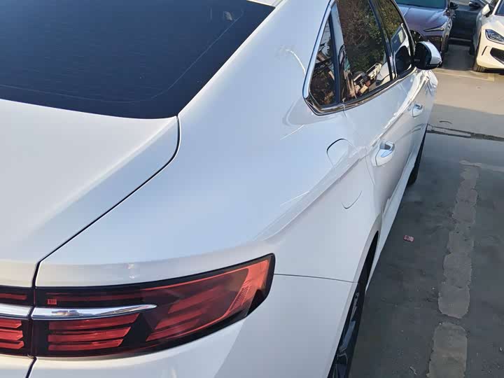 Фото 9 - Geely Preface