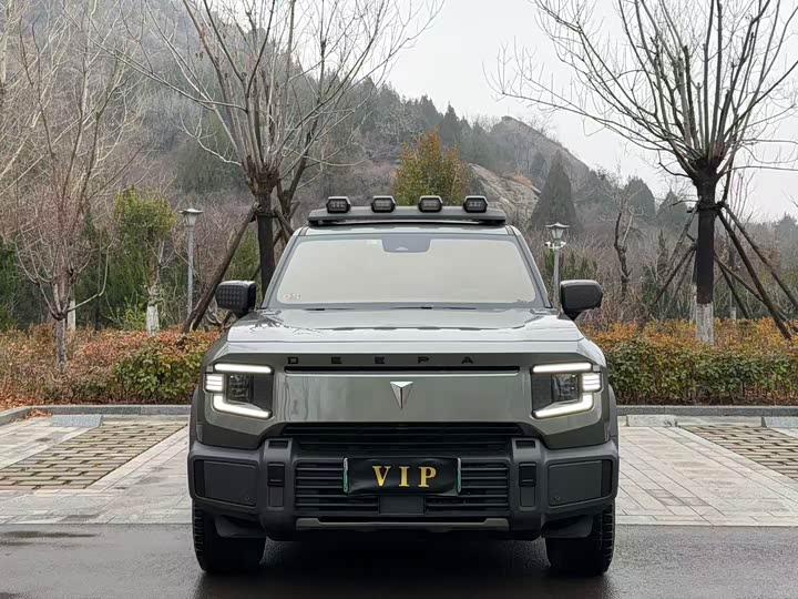 Фото 1 - Changan Deepal G318