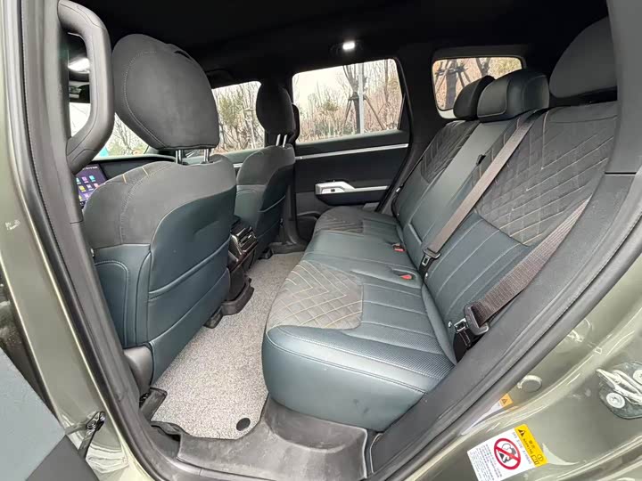 Фото 8 - Changan Deepal G318