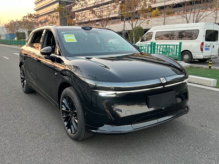 Фото 3 - Zeekr 7X