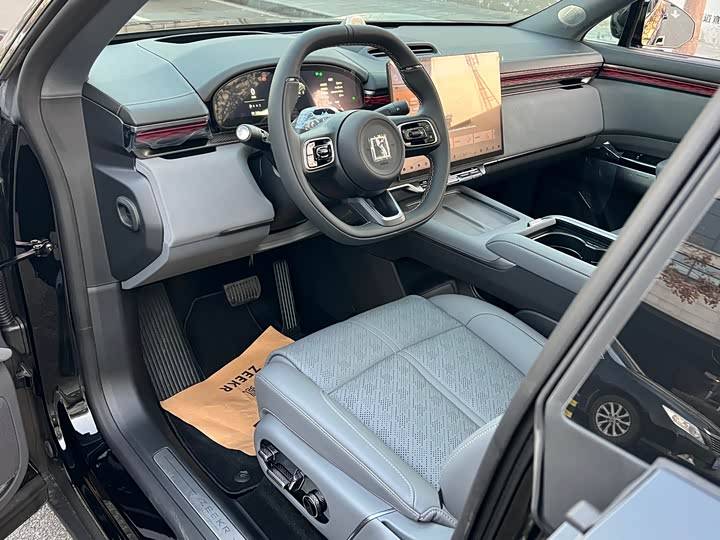 Фото 7 - Zeekr 7X