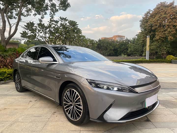 Фото 3 - BYD Han